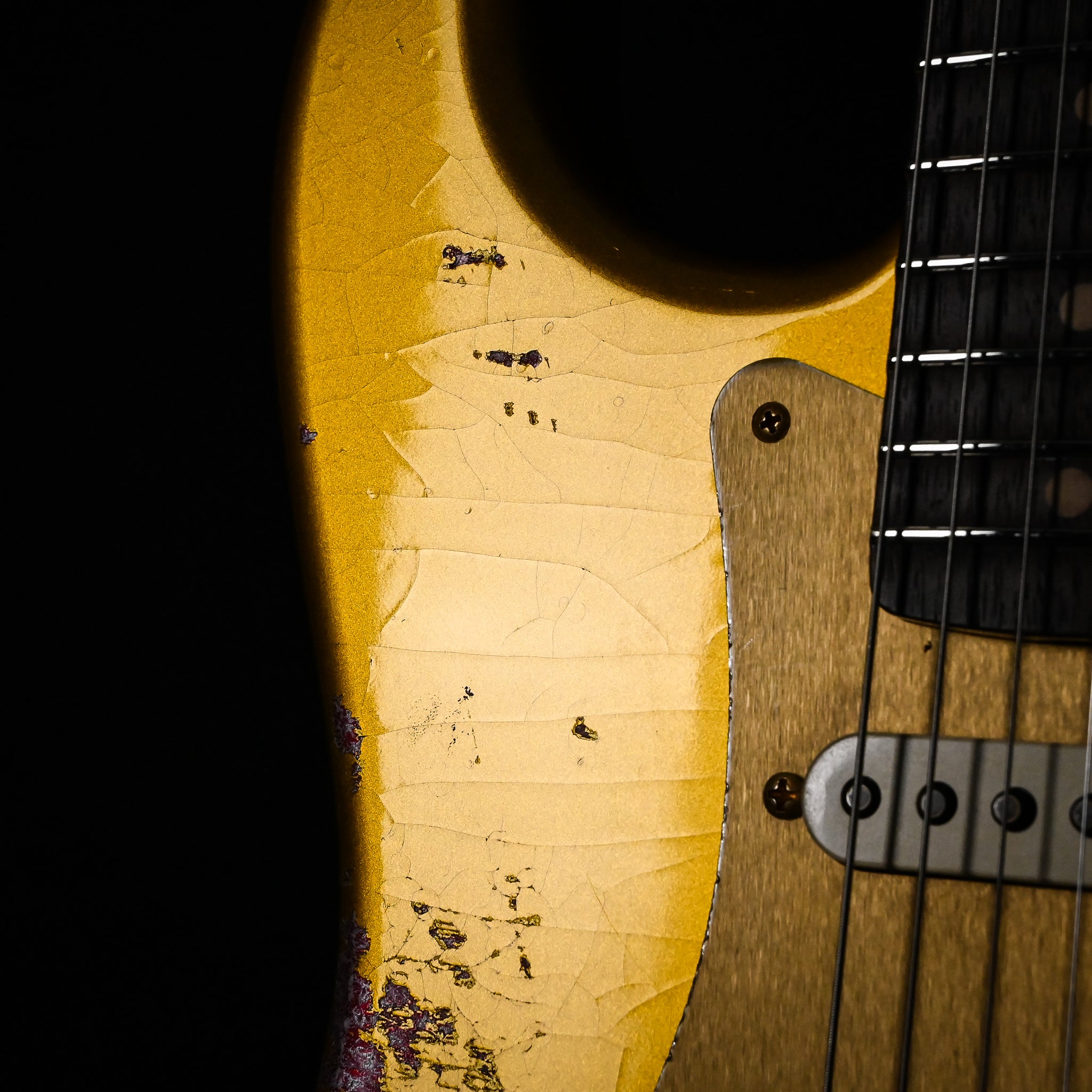 Fender Custom Shop 1962 Stratocaster w/ Gold Hardware Heavy Relic- Frost Gold/ Pink Paisley 2025 (R139381)