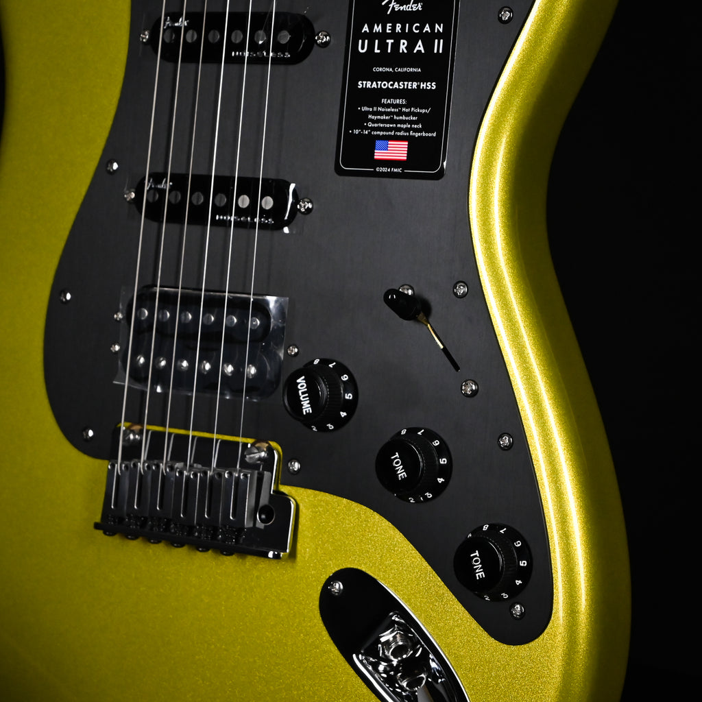 Fender American Ultra II Stratocaster HSS w/ Maple Fingerboard- Solar Flare 2025 (US25034951)