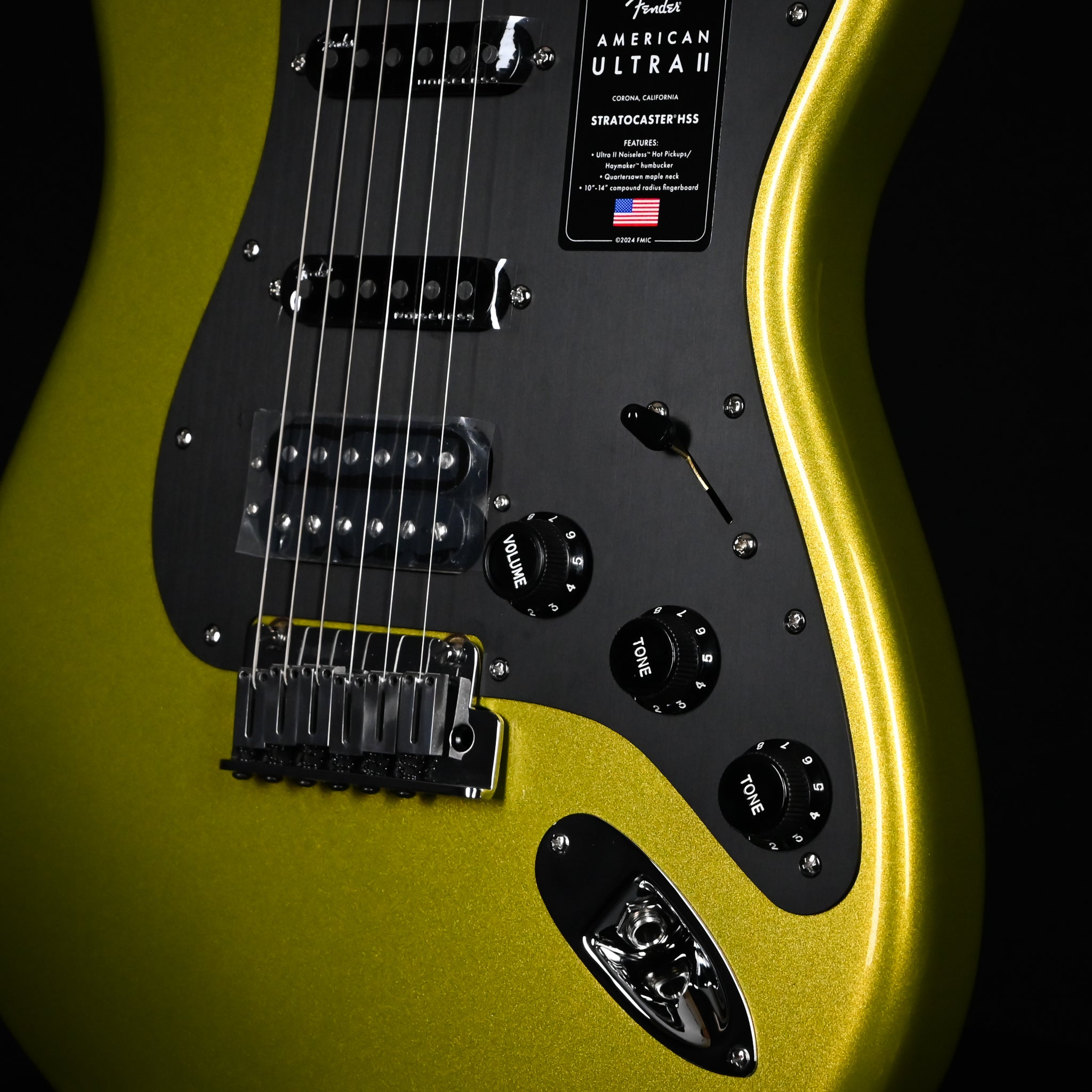 Fender American Ultra II Stratocaster HSS w/ Maple Fingerboard- Solar Flare 2025 (US25024931)