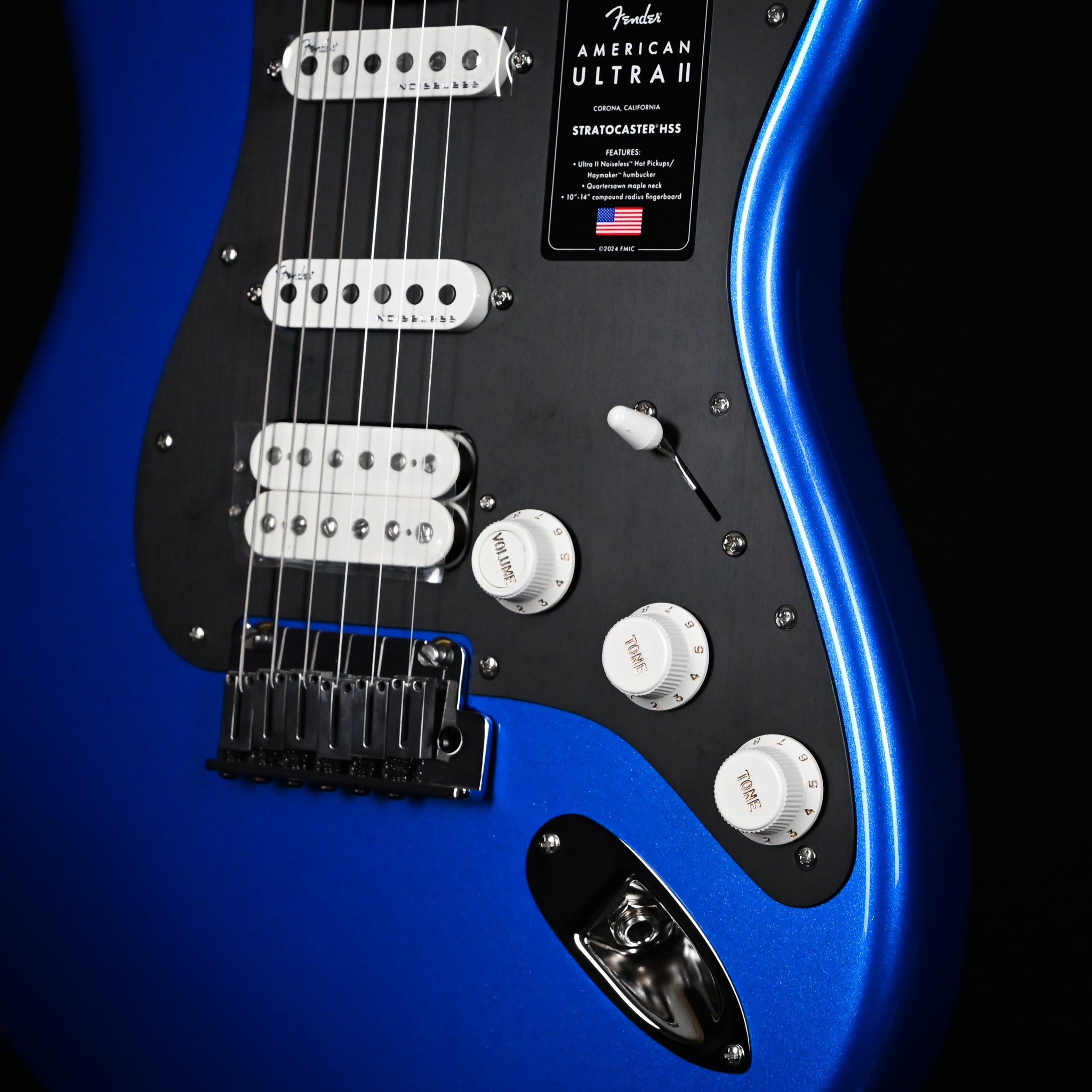 Fender American Ultra II Stratocaster HSS w/ Ebony Fingerboard- Noble Blue 2026 (US26005266)