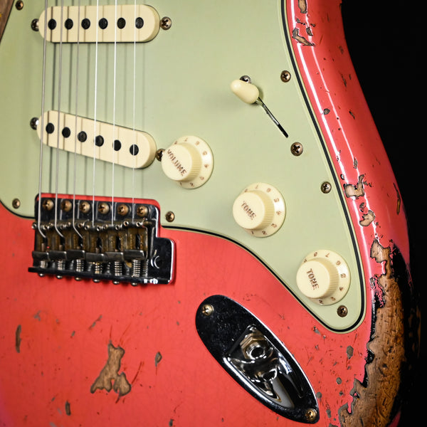 Fender Custom Shop Limited Edition 60/63 Stratocaster Super Heavy Relic- Super Faded Aged Fiesta Red/ 3 Color Sunburst 2025 (CZ584243)