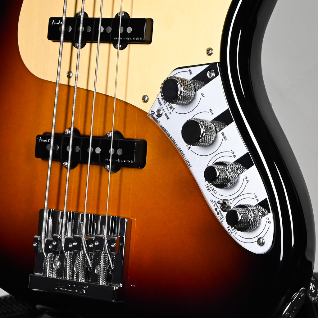 Fender American Ultra II Jazz Bass w/ Ebony Fingerboard- Ultra Burst 2026 (US26005417)