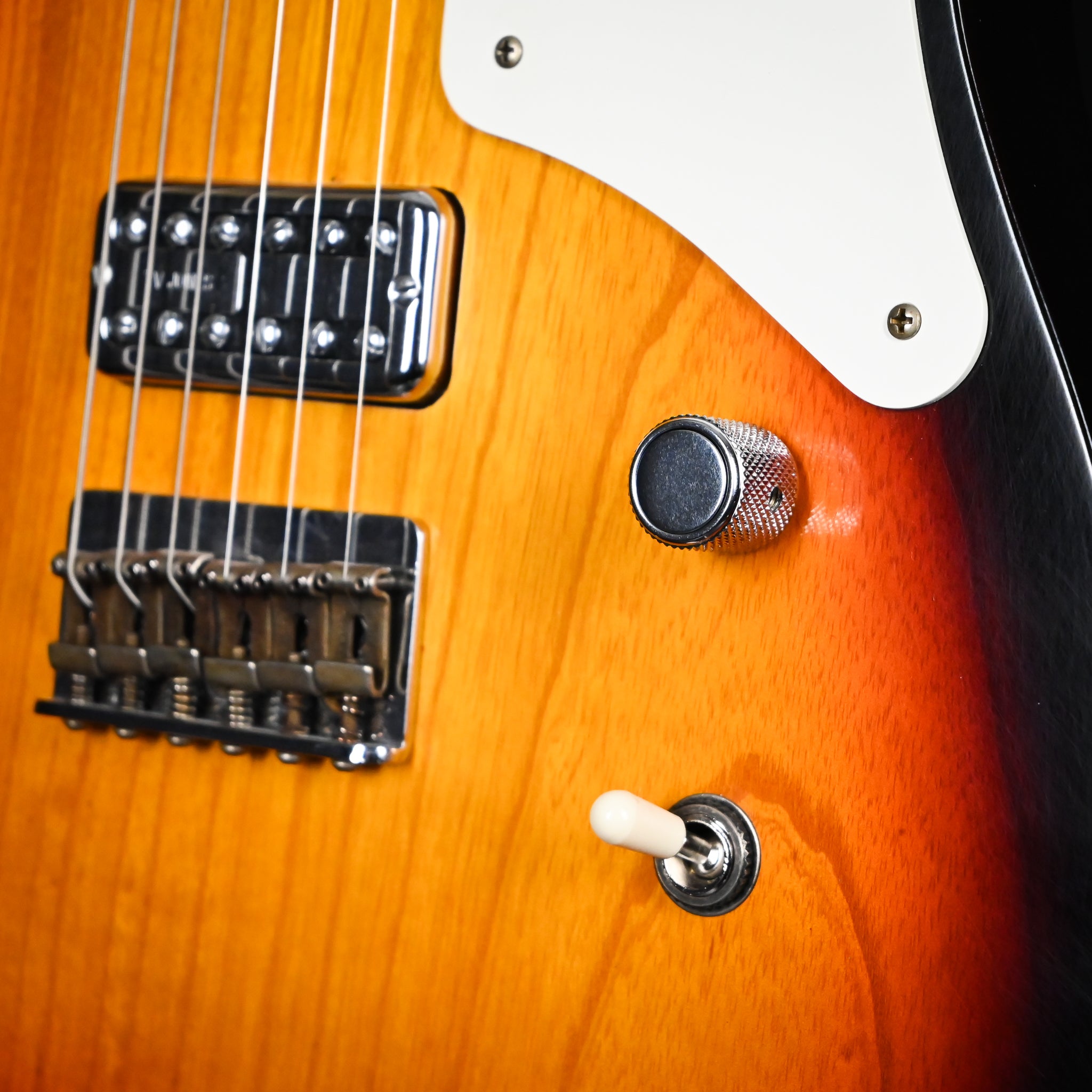 Fender Custom Shop La Cabronita Especial 2.0 Telecaster Masterbuilt- David Brown – 3 Color Sunburst (R133404) 2024