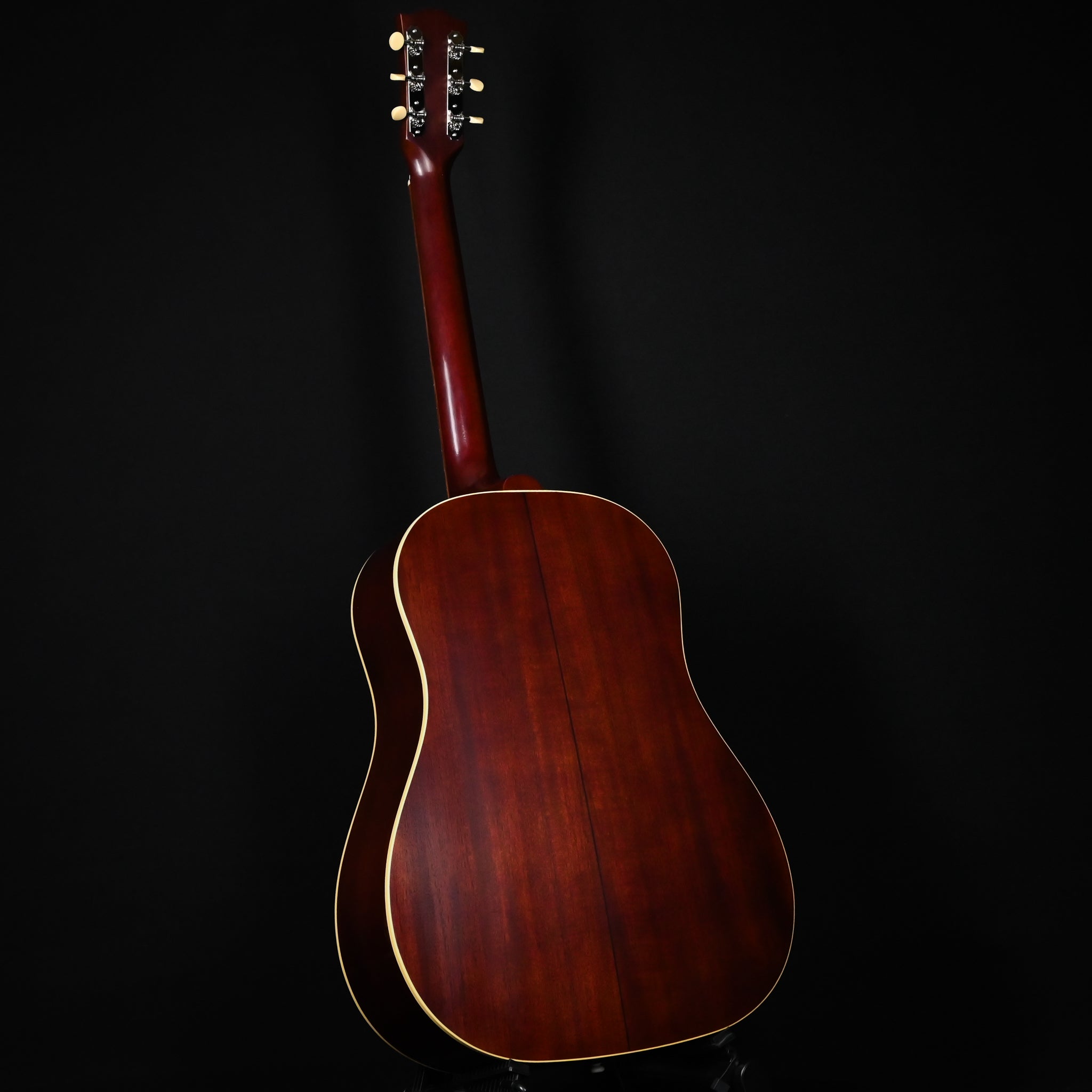 Gibson Custom 1942 Banner J-45 Reissue- Vintage Sunburst 2026 (21516027)