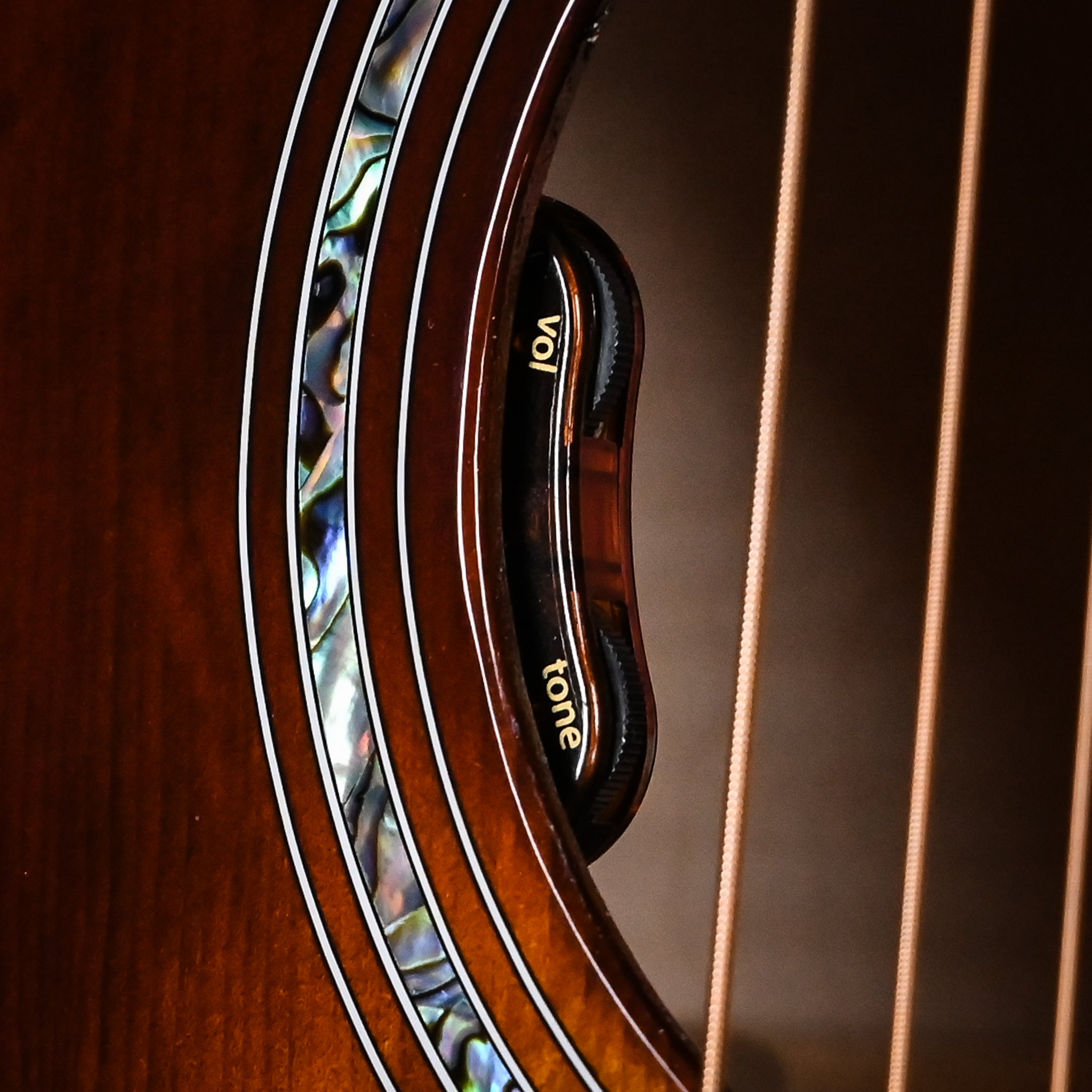 Gibson Custom SJ-200 Anniversary Limited Edition- Cremona Burst 2026 (21566035)