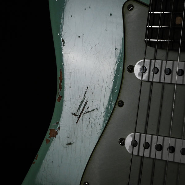 Fender Custom Shop Deluxe Stratocaster w/ Seymour Duncan SH4 Humbucker, Relic/ Closet Classic Hardware- Aged Surf Green 2025 (R143930)