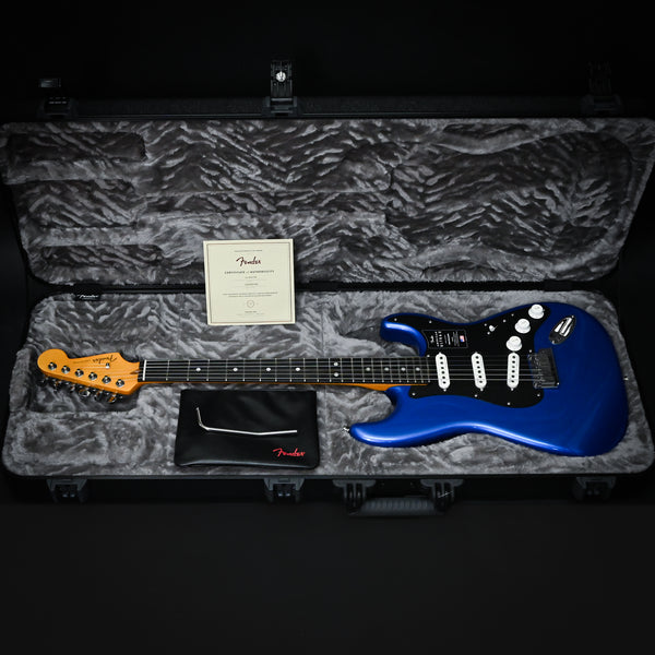 Fender American Ultra II Stratocaster w/ Ebony Fingerboard- Noble Blue 2024 (US240031440)