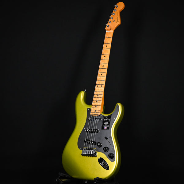 Fender American Ultra II Stratocaster w/ Maple Fingerboard- Solar Flare 2024 (US240030491)