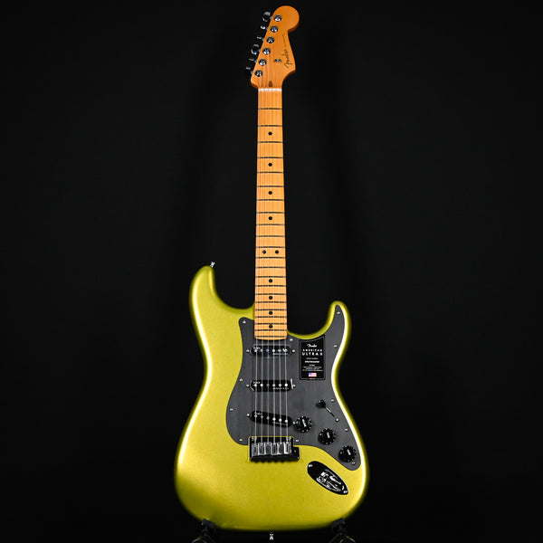 Fender American Ultra II Stratocaster w/ Maple Fingerboard- Solar Flare 2024 (US240030491)