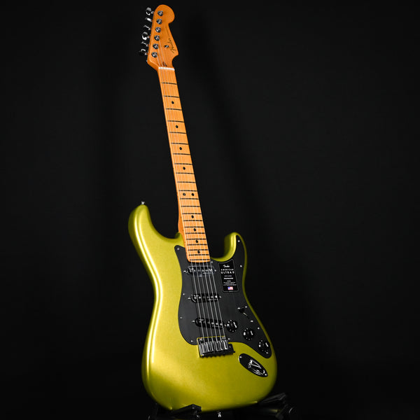 Fender American Ultra II Stratocaster w/ Maple Fingerboard- Solar Flare 2024 (US240030491)