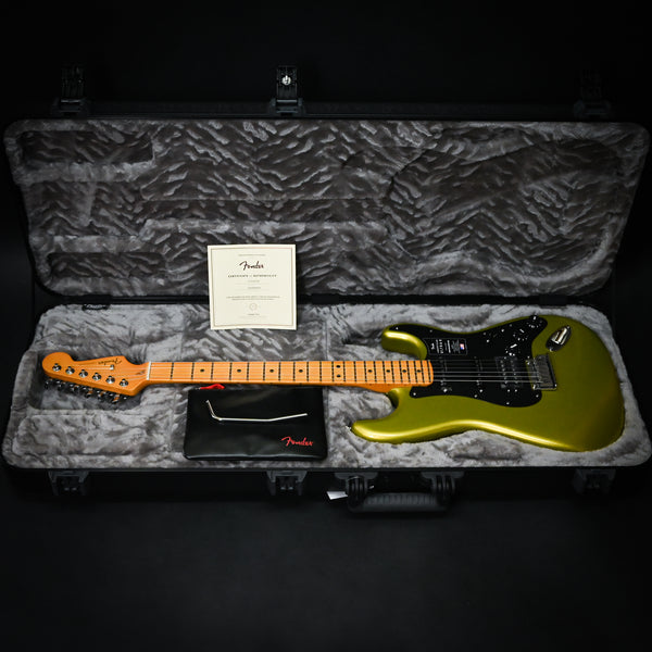 Fender American Ultra II Stratocaster HSS Maple Fingerboard Solar Flare 2024 (US240029759)