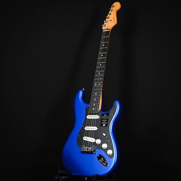 Fender American Ultra II Stratocaster w/ Ebony Fingerboard- Noble Blue 2024 (US240032702)