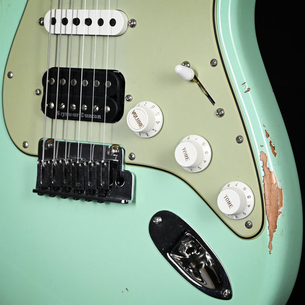 Fender Custom Shop Deluxe Stratocaster w/ Seymour Duncan SH4 Humbucker, Relic/ Closet Classic Hardware- Aged Surf Green 2025 (R143930)