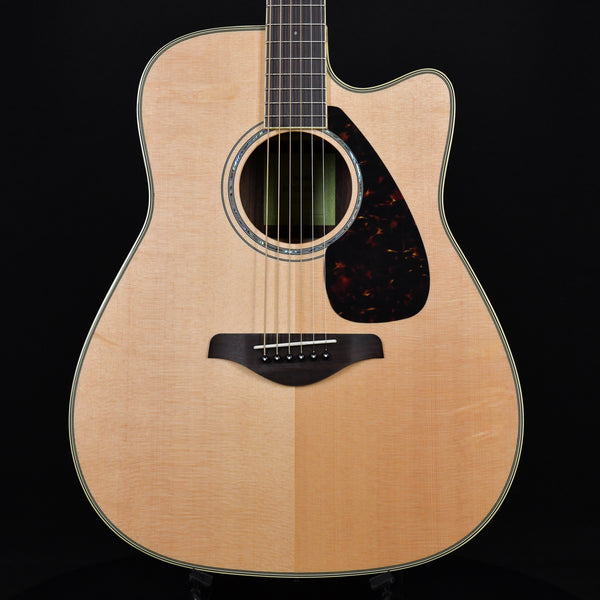USED Yamaha FGX830C Dreadnought Sitka Spruce Rosewood Natural (IIZ061570)