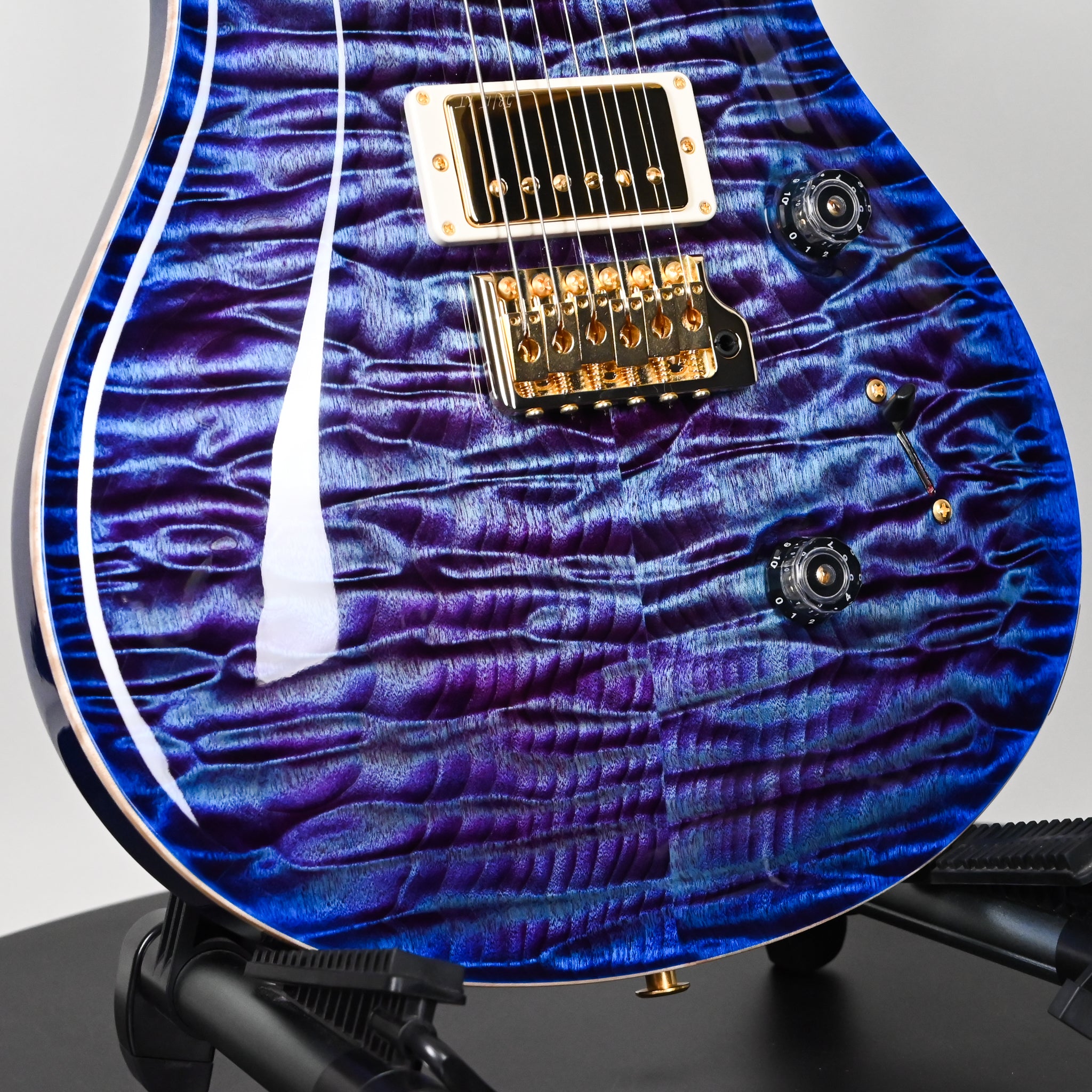PRS Custom 24 Wood Library w/ 10-Top, Brazilian Rosewood, & 58/15 LT Pickups- Violet Blue Burst 2026 (0423892)