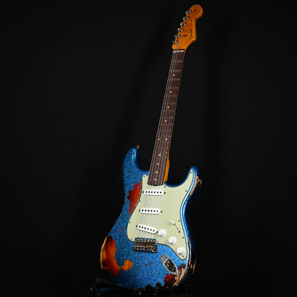 Fender Custom Shop '61 Stratocaster Super Heavy Relic- Blue Sparkle/ 3 Color Sunburst 2026 (CZ590329)