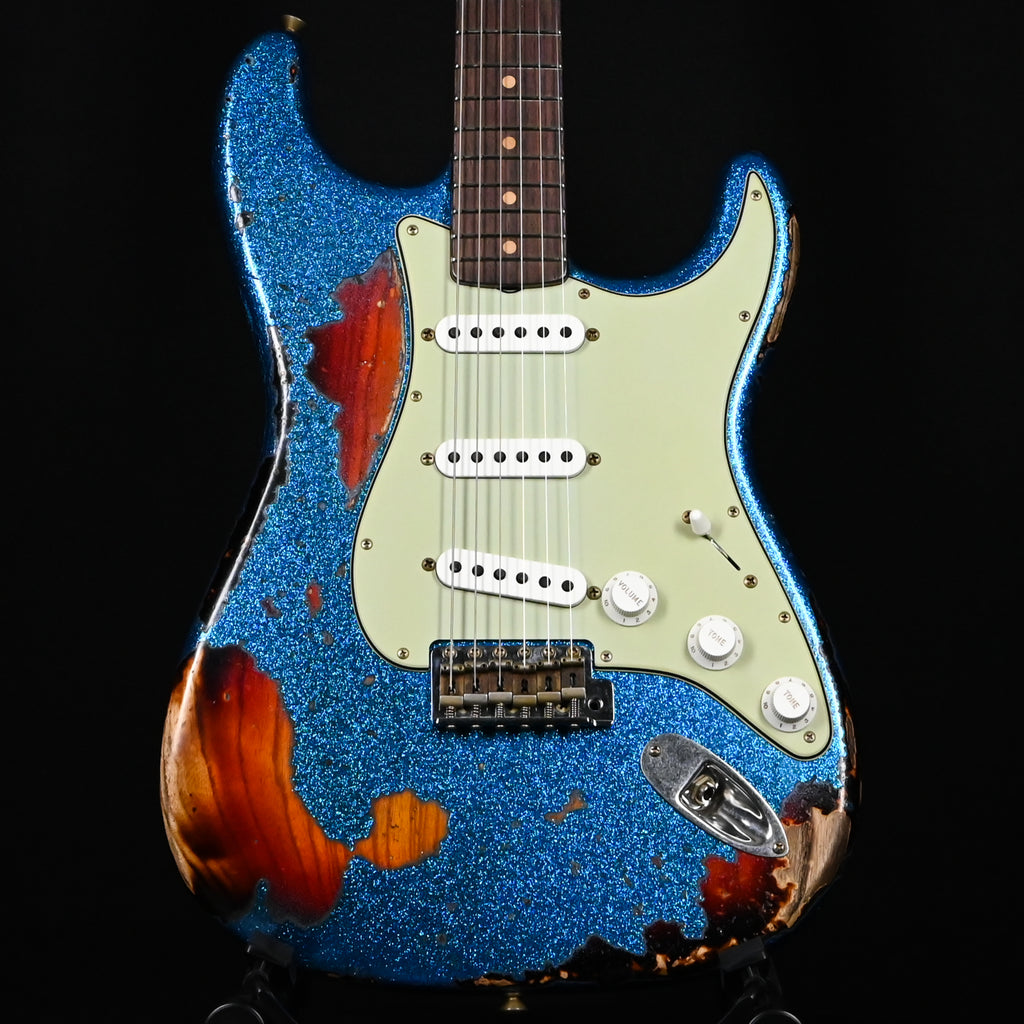Fender Custom Shop '61 Stratocaster Super Heavy Relic- Blue Sparkle/ 3 Color Sunburst 2026 (CZ590329)