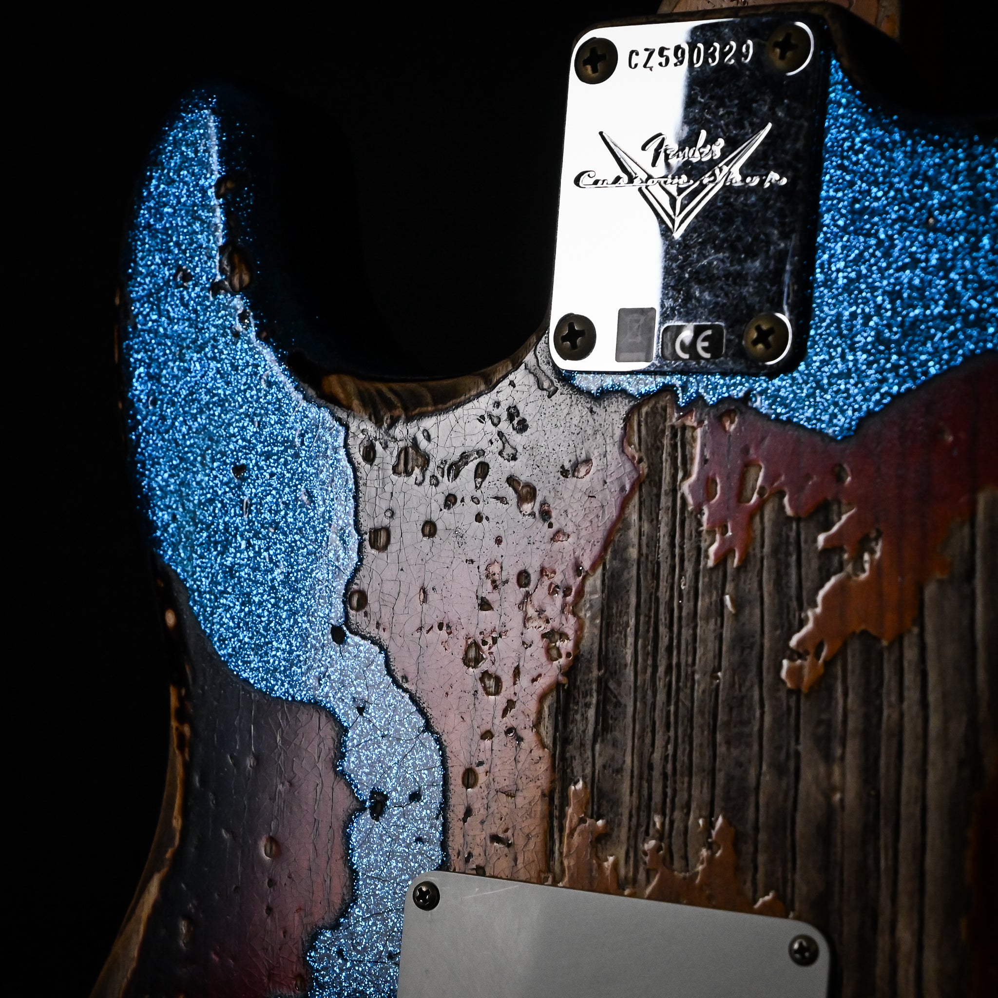 Fender Custom Shop '61 Stratocaster Super Heavy Relic- Blue Sparkle/ 3 Color Sunburst 2026 (CZ590329)