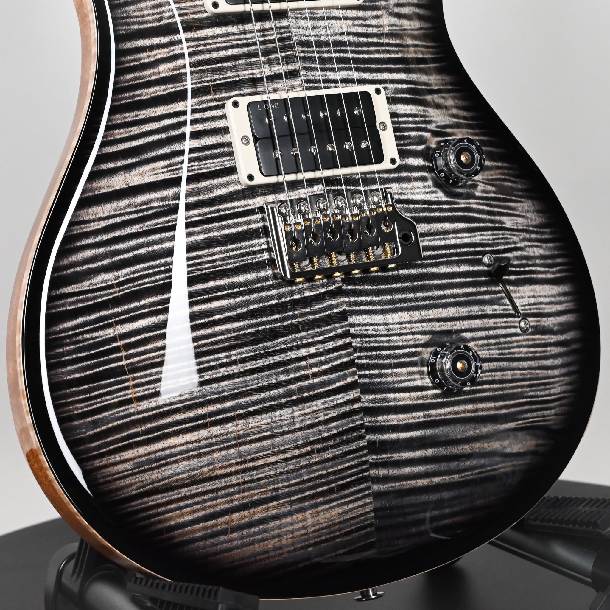 PRS Custom 24 "Birds Of A Feather" Limited Edition- Charcoal Microburst 2026 (0432034)