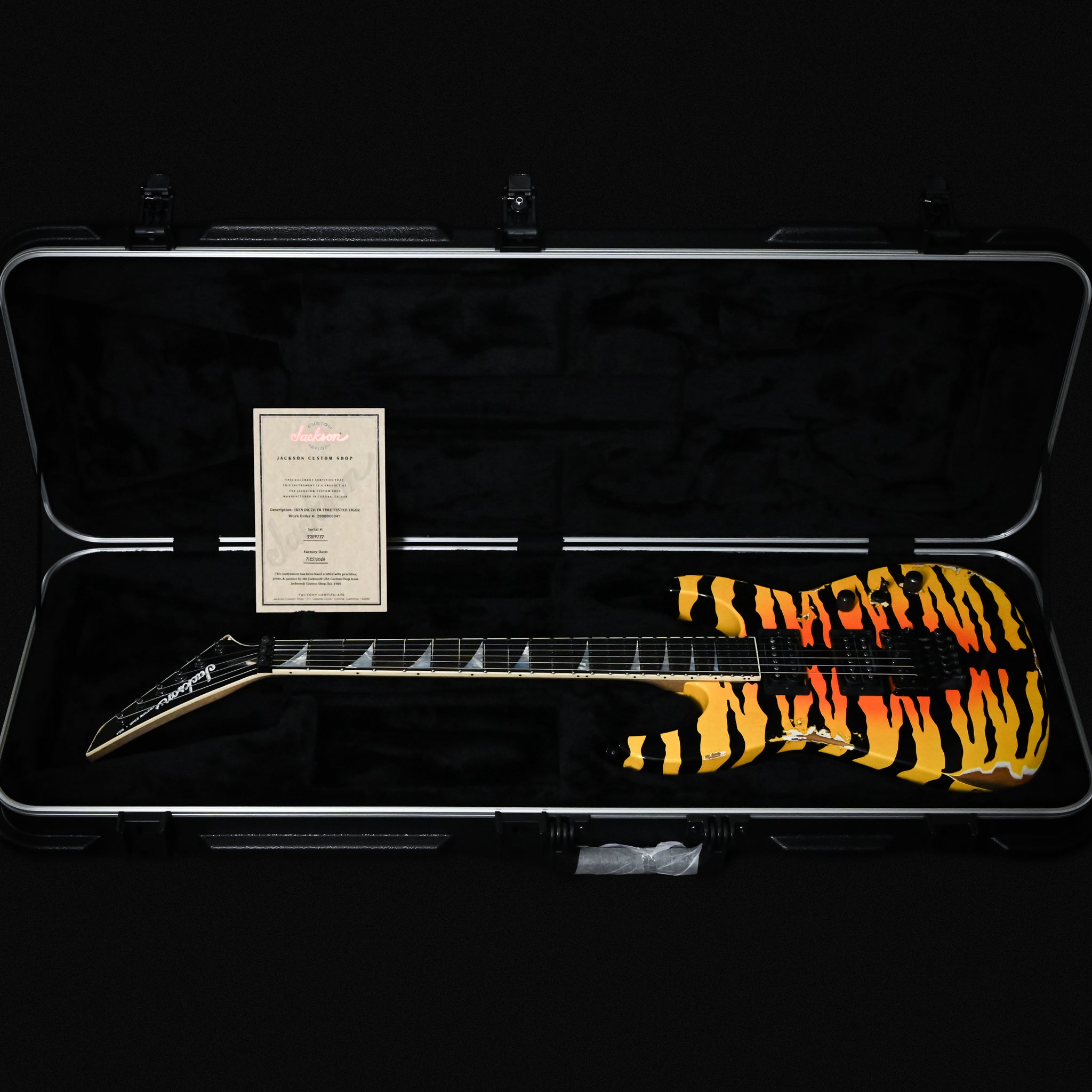 Jackson Custom Shop USA Special Edition Dinky 2H w/ Floyd Rose - Tested Time Bengal Tiger 2026 (XN19787)