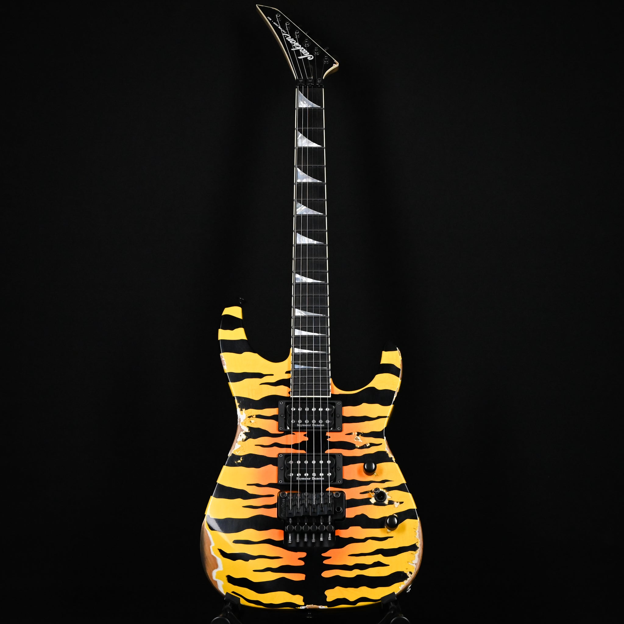 Jackson Custom Shop USA Special Edition Dinky 2H w/ Floyd Rose - Tested Time Bengal Tiger 2026 (XN19787)