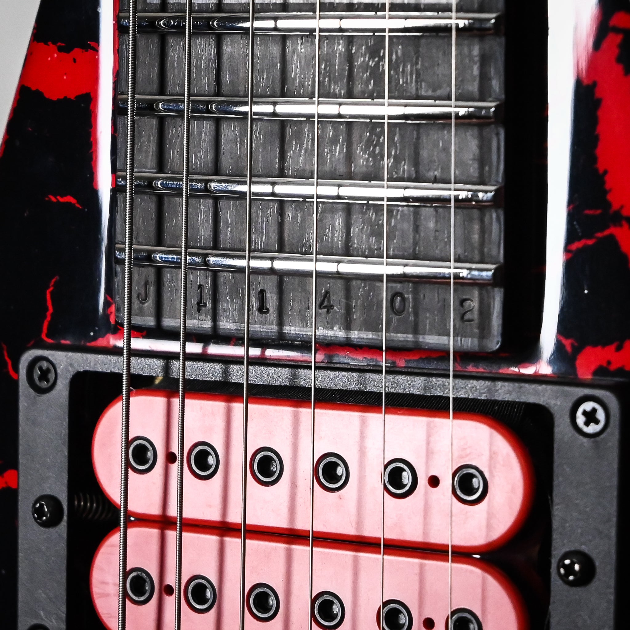 Jackson Custom Shop USA Special Edition King V Electric Guitar- Red Crackle 2026 (J11402)