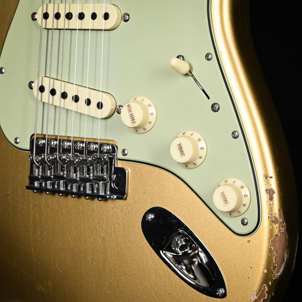 Fender Custom Shop Late-1962 Stratocaster Relic w/ Closet Classic Hardware- Aged Aztec Gold 2025 (CZ586508)
