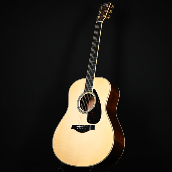 Yamaha LL16M ARE Acoustic-Electric Guitar- Natural (IKN300498)