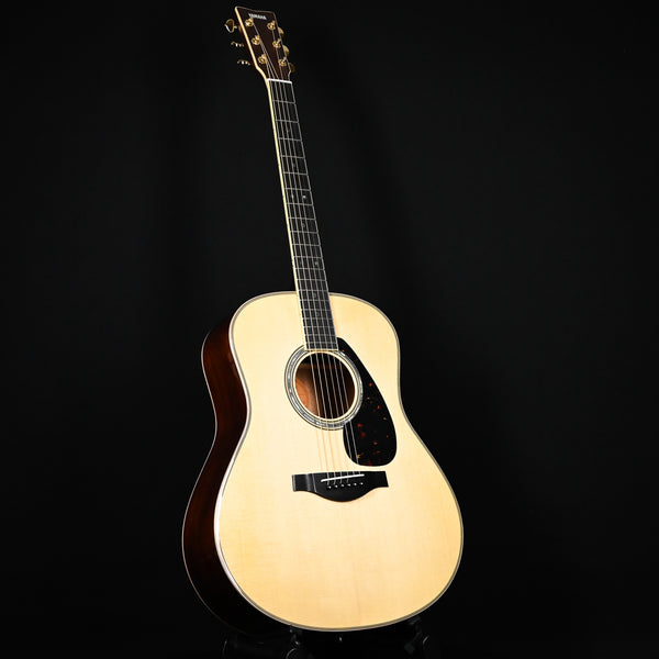 Yamaha LL16M ARE Acoustic-Electric Guitar- Natural (IKN300498)