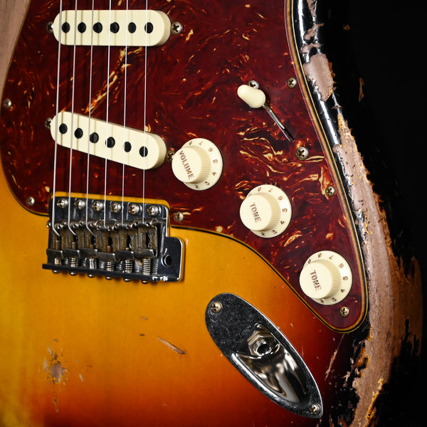 Fender Custom Shop Limited Edition Roasted '61 Stratocaster Super Heavy Relic- Aged 3 Color Sunburst 2025 (CZ585111)
