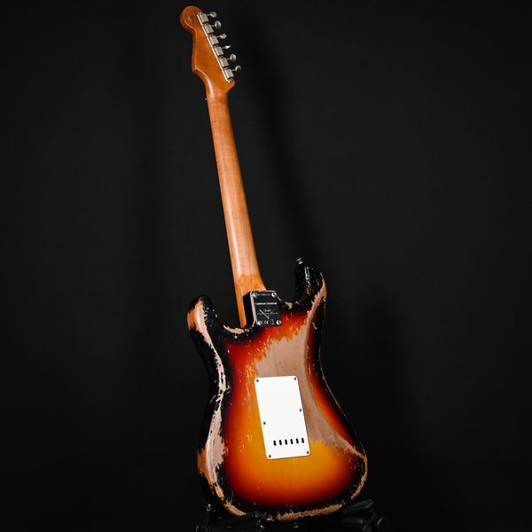 Fender Custom Shop Limited Edition Roasted '61 Stratocaster Super Heavy Relic- Aged 3 Color Sunburst 2025 (CZ585111)