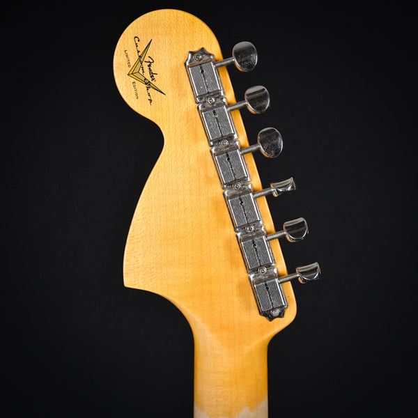 Fender Custom Shop LTD 1967 Stratocaster HSS Journeyman Relic 3 Tone Sunburst Limited Edition (CZ567492)