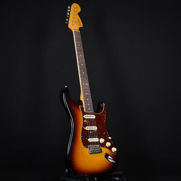 Fender Custom Shop LTD 1967 Stratocaster HSS Journeyman Relic 3 Tone Sunburst Limited Edition (CZ567492)