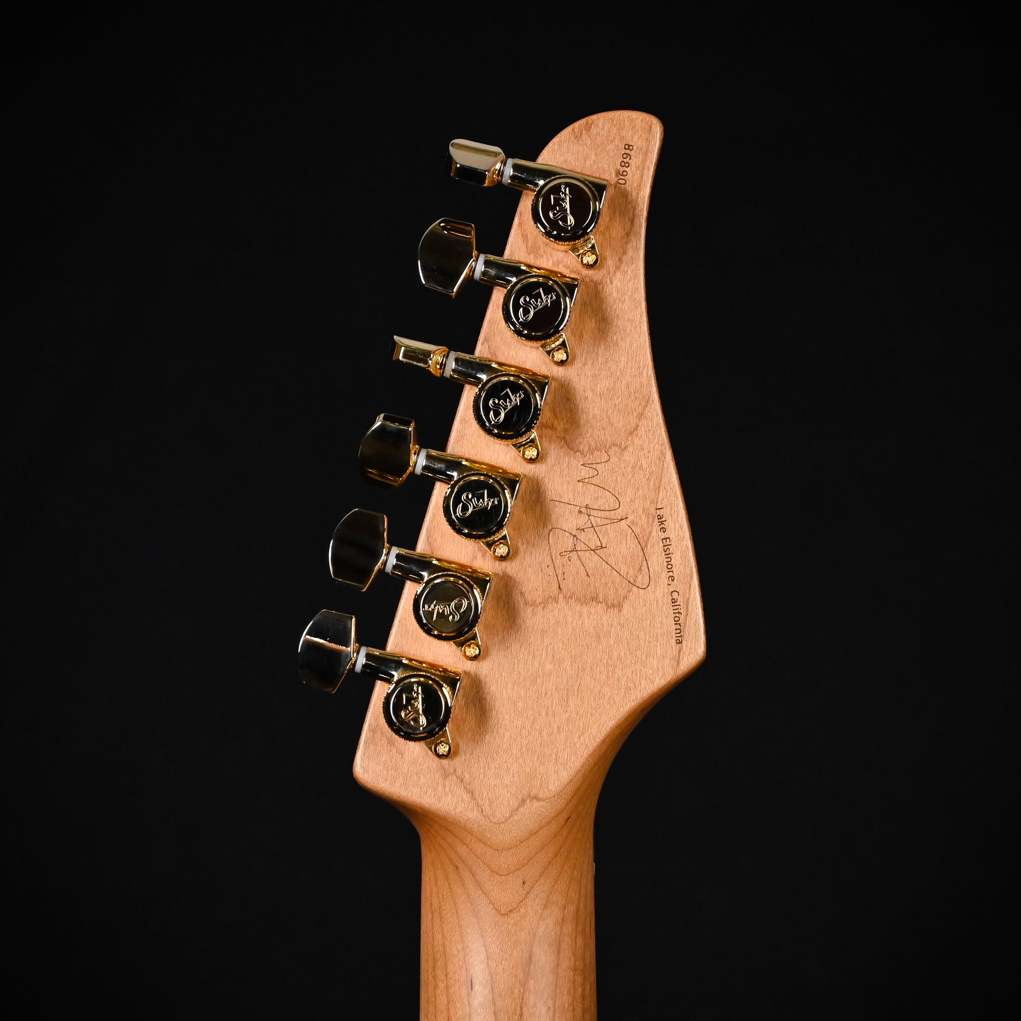 Suhr Mateus Asato Signature Series Classic T w/ Hard-Shell Case- MA White 2026 (86890)