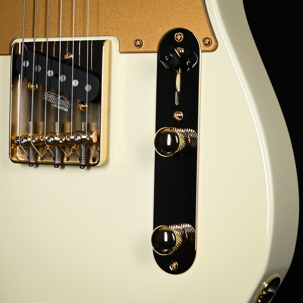 Suhr Mateus Asato Signature Series Classic T w/ Premium Softshell Case- MA White 2026 (92493)