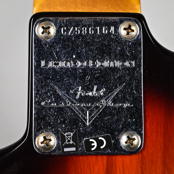 Fender Custom Shop Limited Edition Red Hot Hardtail Stratocaster Heavy Relic- Faded Aged Chocolate 3 Tone Sunburst 2025 (CZ586164)