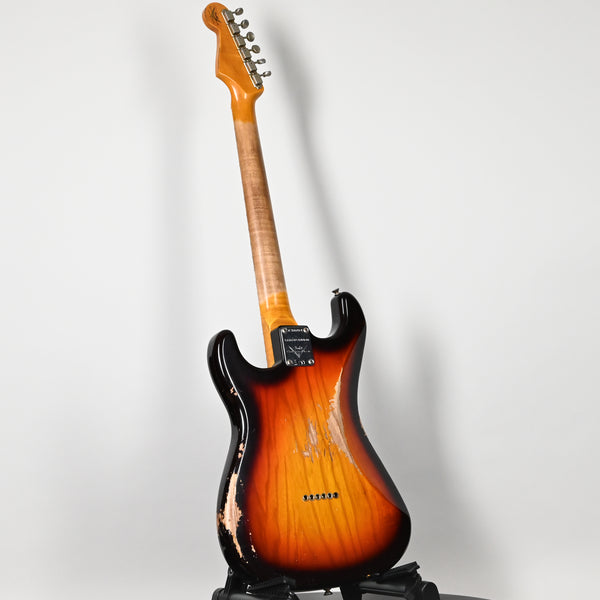 Fender Custom Shop Limited Edition Red Hot Hardtail Stratocaster Heavy Relic- Faded Aged Chocolate 3 Tone Sunburst 2025 (CZ586164)