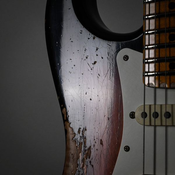 Fender Custom Shop Limited Edition Red Hot Hardtail Stratocaster Heavy Relic- Faded Aged Chocolate 3 Tone Sunburst 2025 (CZ586164)