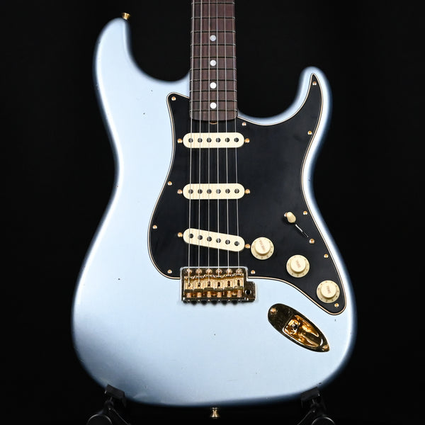 Fender Custom Shop Limited-Edition '65 Dual-Mag Strat Journeyman Relic - Aged Blue Ice Metallic (CZ571481)