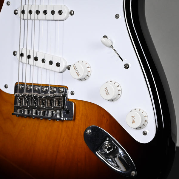 Fender Custom Shop Limited Edition 70th Anniversary '54 Stratocaster Time Capsule Finish- Wide Fade 2 Color Sunburst 2025 (XN5507)