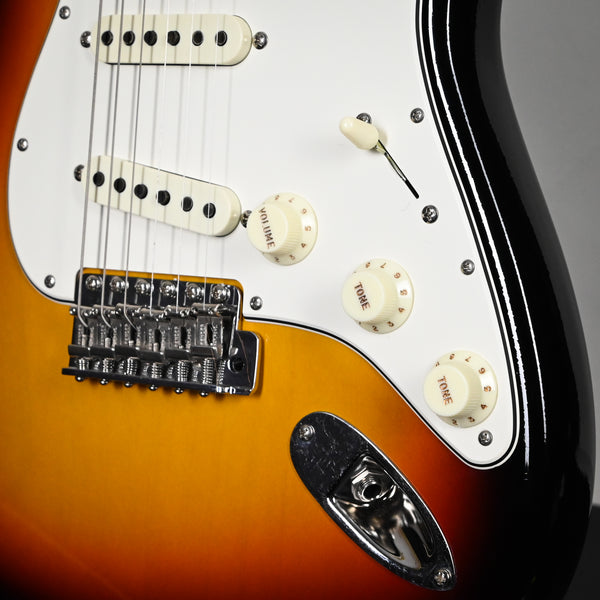 Fender Custom Shop '68 Stratocaster Deluxe Closet Classic- 3 Color Sunburst 2024 (CZ582190)