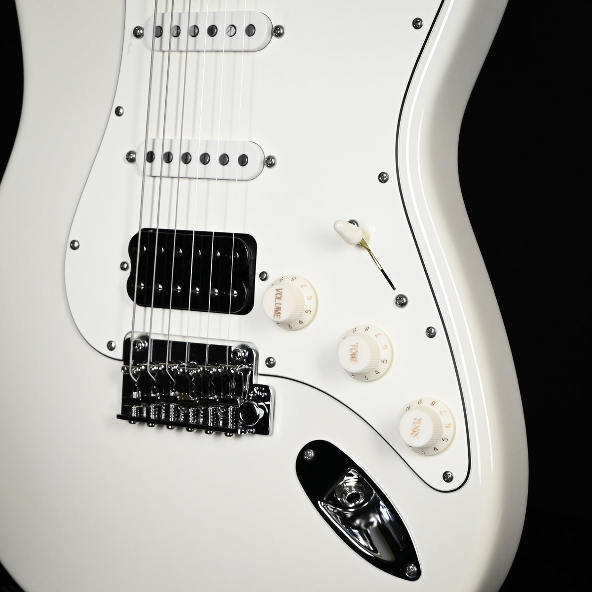 Suhr Classic S HSS w/ Premium Softshell Case Electric Guitar- Olympic White 2026 (94989)