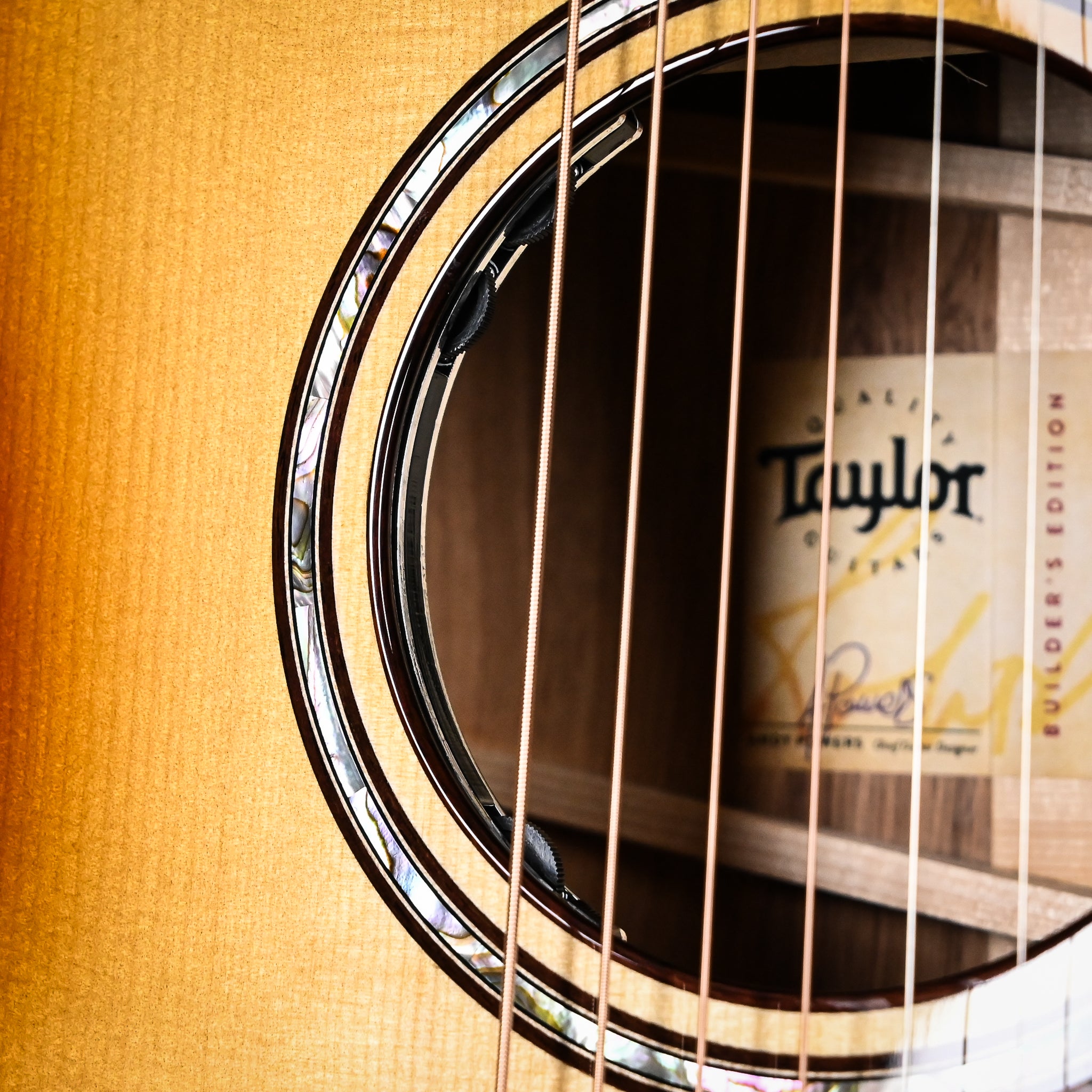 Taylor Next Generation Builder's Edition 814ce w/ Adirondack Spruce Top & Honduran Rosewood Back and Sides- Kona Edgeburst Back/Sides, Shaded Edge Burst Top 2026 (121146056)