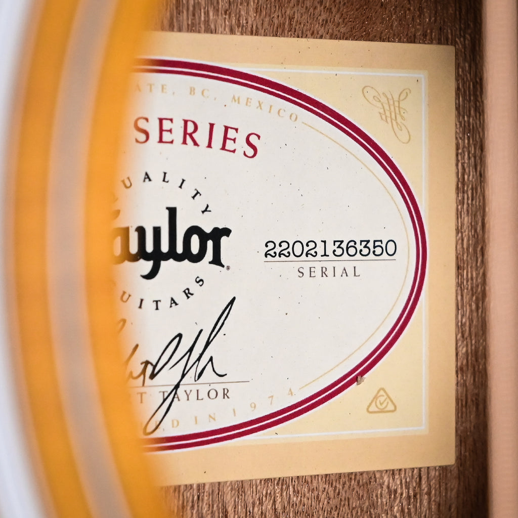 Taylor 112ce Special Edition w/ Torrefied Spruce Top & Layered Sapele Back and Sides- Honey Sunburst 2026 (2202136350)