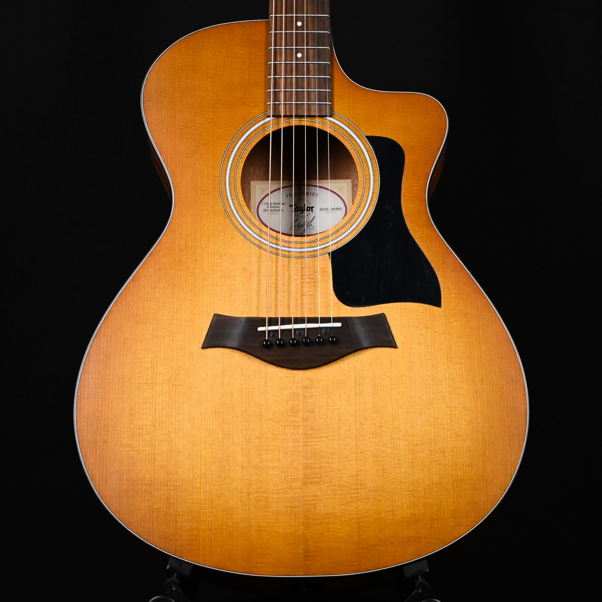 Taylor 112ce Special Edition w/ Torrefied Spruce Top & Layered Sapele Back and Sides- Honey Sunburst 2026 (2202136350)