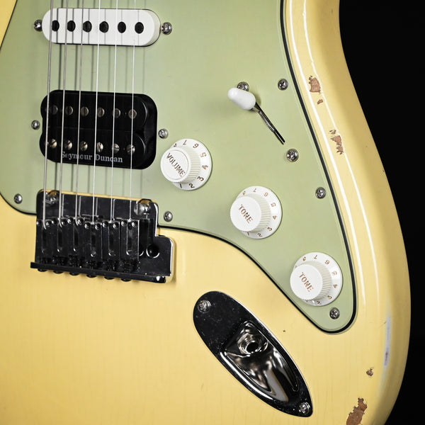 Fender Custom Shop Deluxe Stratocaster w/ Seymour Duncan SH4B Humbucker, Relic/ Closet Classic Hardware- Aged Vintage White 2025 (R146312)