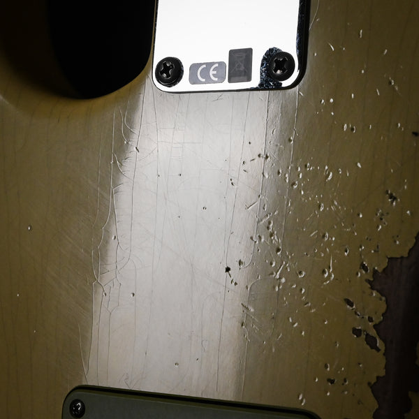 Fender Custom Shop Deluxe Stratocaster w/ Seymour Duncan SH4B Humbucker, Relic/ Closet Classic Hardware- Aged Vintage White 2025 (R146312)