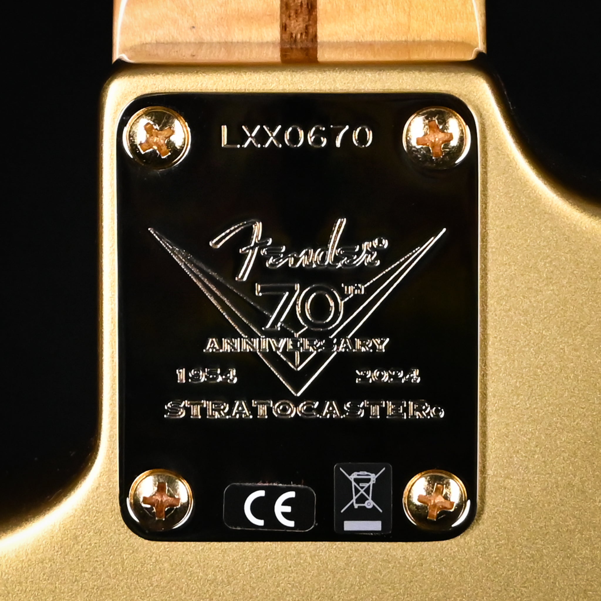 Fender Custom Shop Limited Edition 70th Anniversary Stratocaster w/ Gold Hardware NOS- Aztec Gold 2025 (LXX0670)