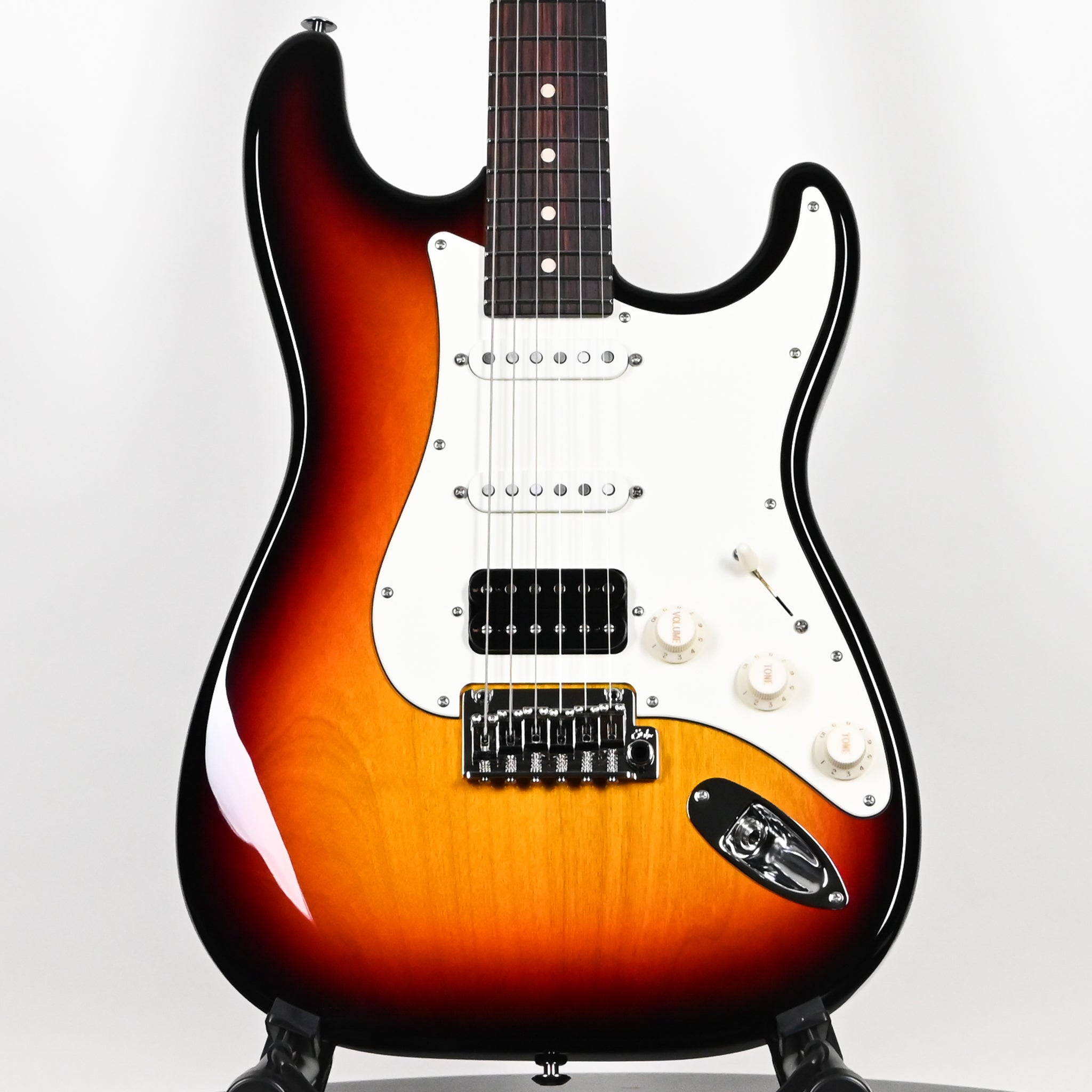Suhr Classic S HSS Electric Guitar- 3 Tone Sunburst 2026 (94993)