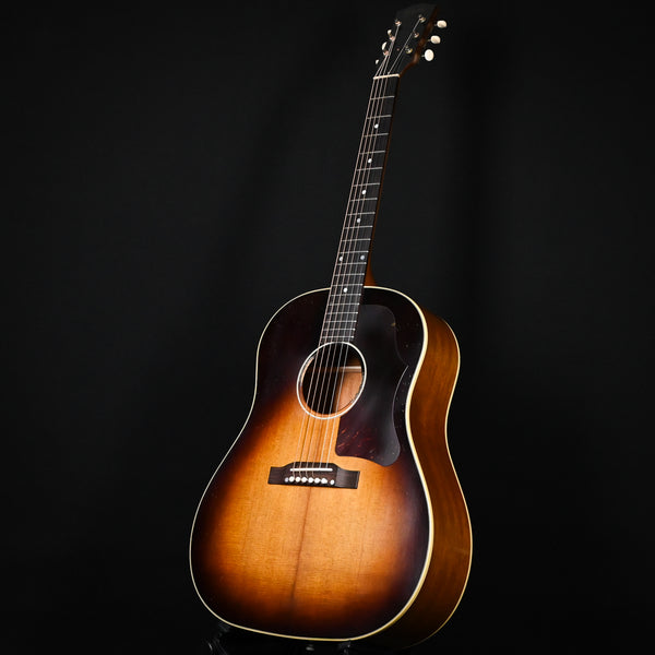 Gibson Custom 1955 J-45 Murphy Lab Light Aged Acoustic Guitar- Vintage Sunburst 2025 (21595031)